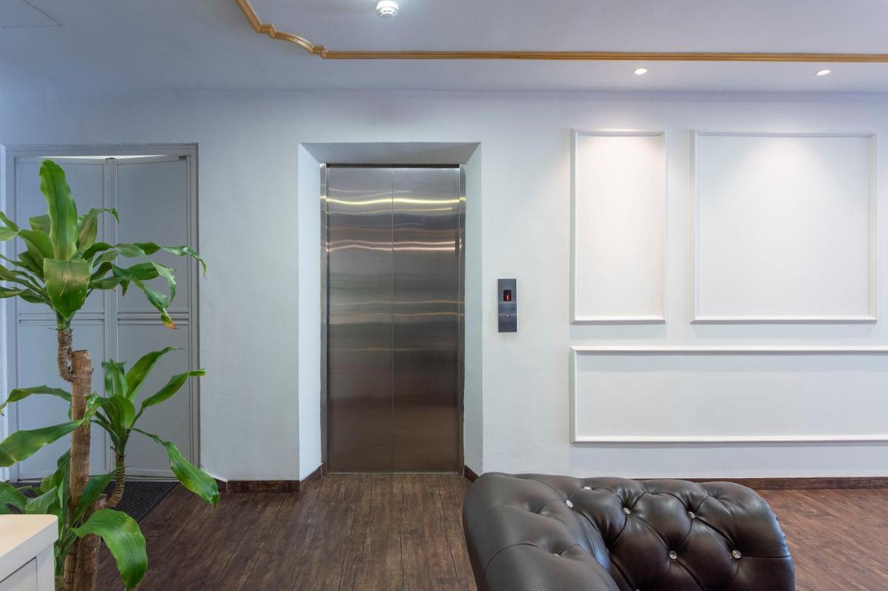 Oyo 90403 North City Hotel Johor Bahru Luaran gambar