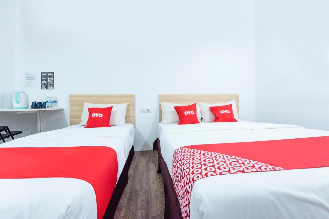 Oyo 90403 North City Hotel Johor Bahru Luaran gambar