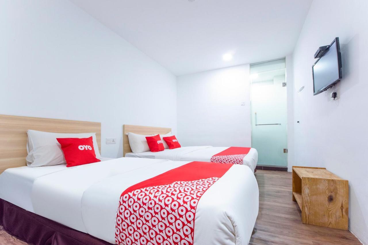 Oyo 90403 North City Hotel Johor Bahru Luaran gambar