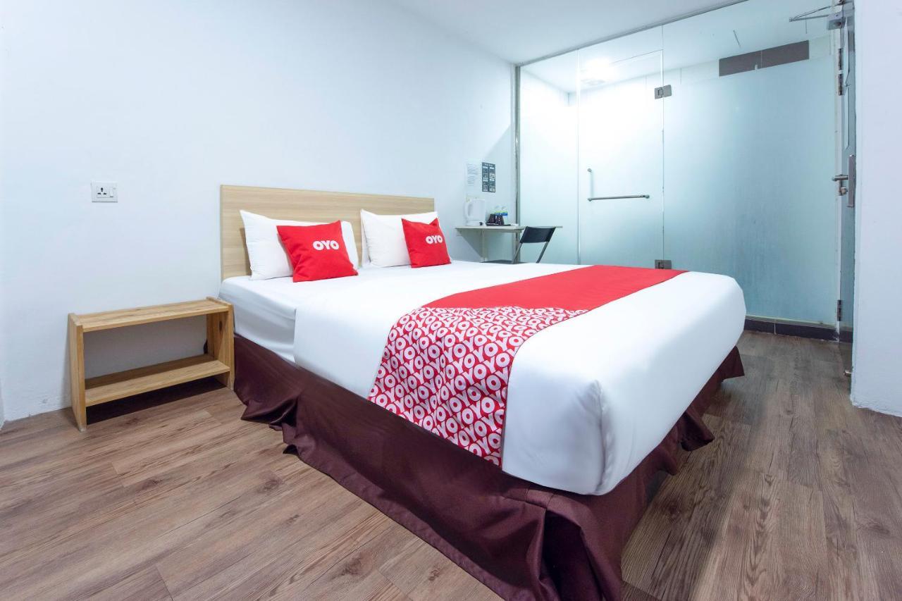 Oyo 90403 North City Hotel Johor Bahru Luaran gambar