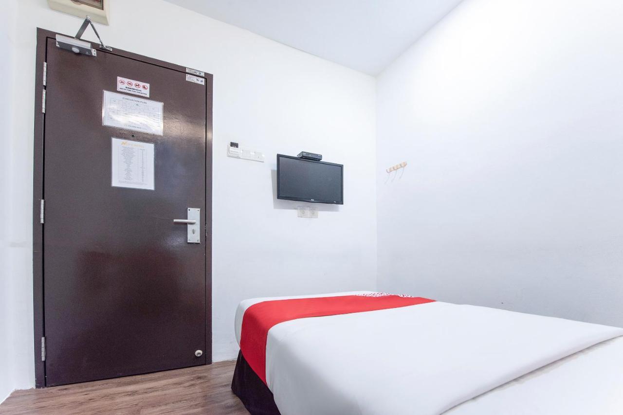 Oyo 90403 North City Hotel Johor Bahru Luaran gambar